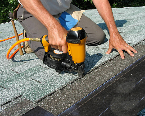 Best Roof Maintenance Services  in Willamina, OR
